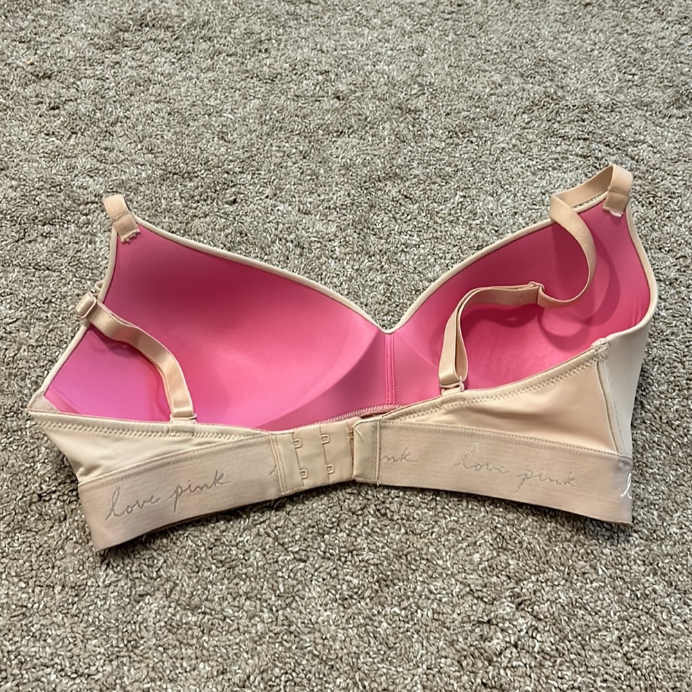 Pink wireless bra - Picture 2 of 3